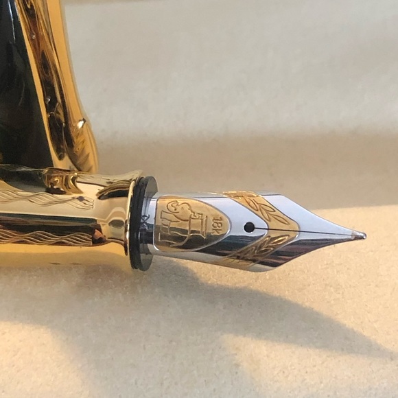 Micheal Penchin Fabarge Pen #400/500 with Emerald - Picture 4 of 5